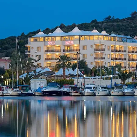 Sisushotel 4*